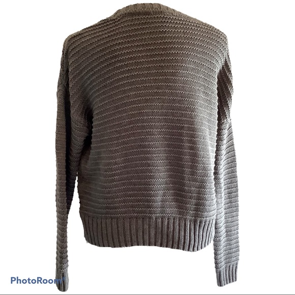 Divided H&M Gray Long Sleeve Sweater. NWT - Picture 2 of 2
